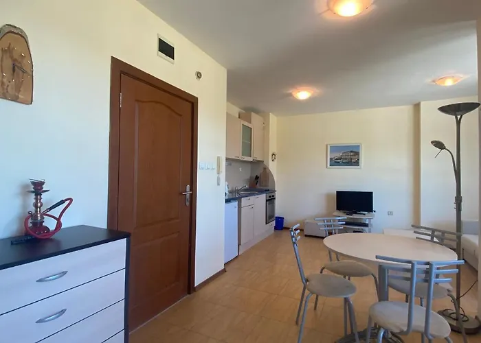 Amadeus 1 - 13b Large Two Bedroom * 阳光海滩