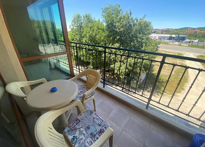 Amadeus 1 - 13b Large Two Bedroom 公寓 阳光海滩