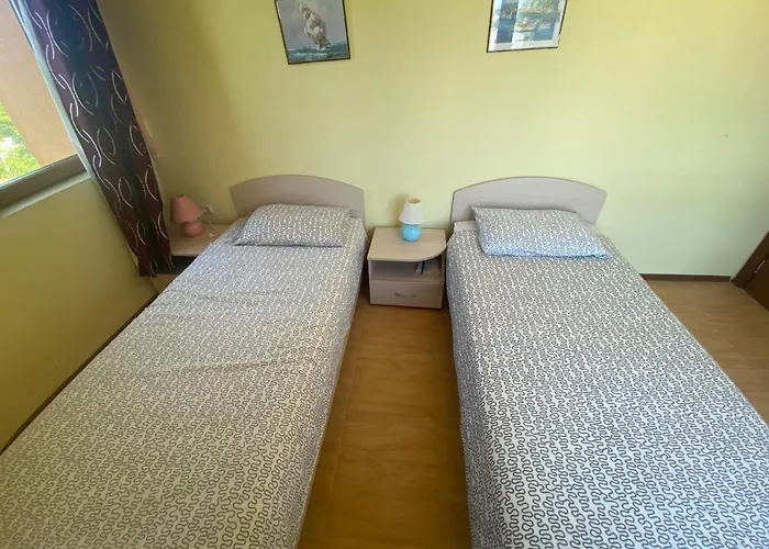 Amadeus 1 - 13b Large Two Bedroom 公寓