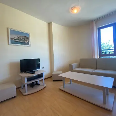 Amadeus 1 - 13b Large Two Bedroom *