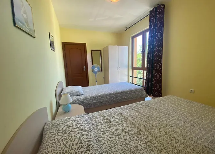 Amadeus 1 - 13b Large Two Bedroom