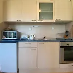 Amadeus 1 - 13b Large Two Bedroom شقة *