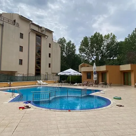 Amadeus 1 - 13b Large Two Bedroom Слънчев бряг